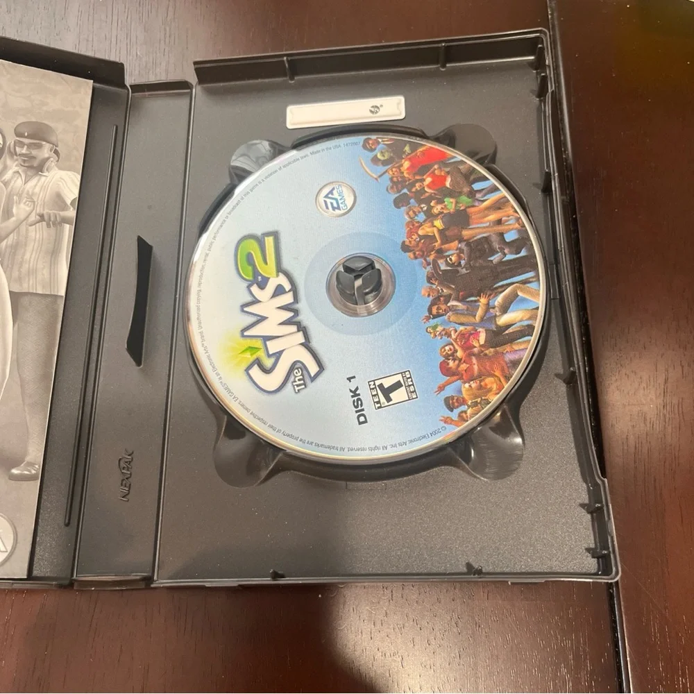 The Sims 2 Deluxe PC Game by EA - Black Case